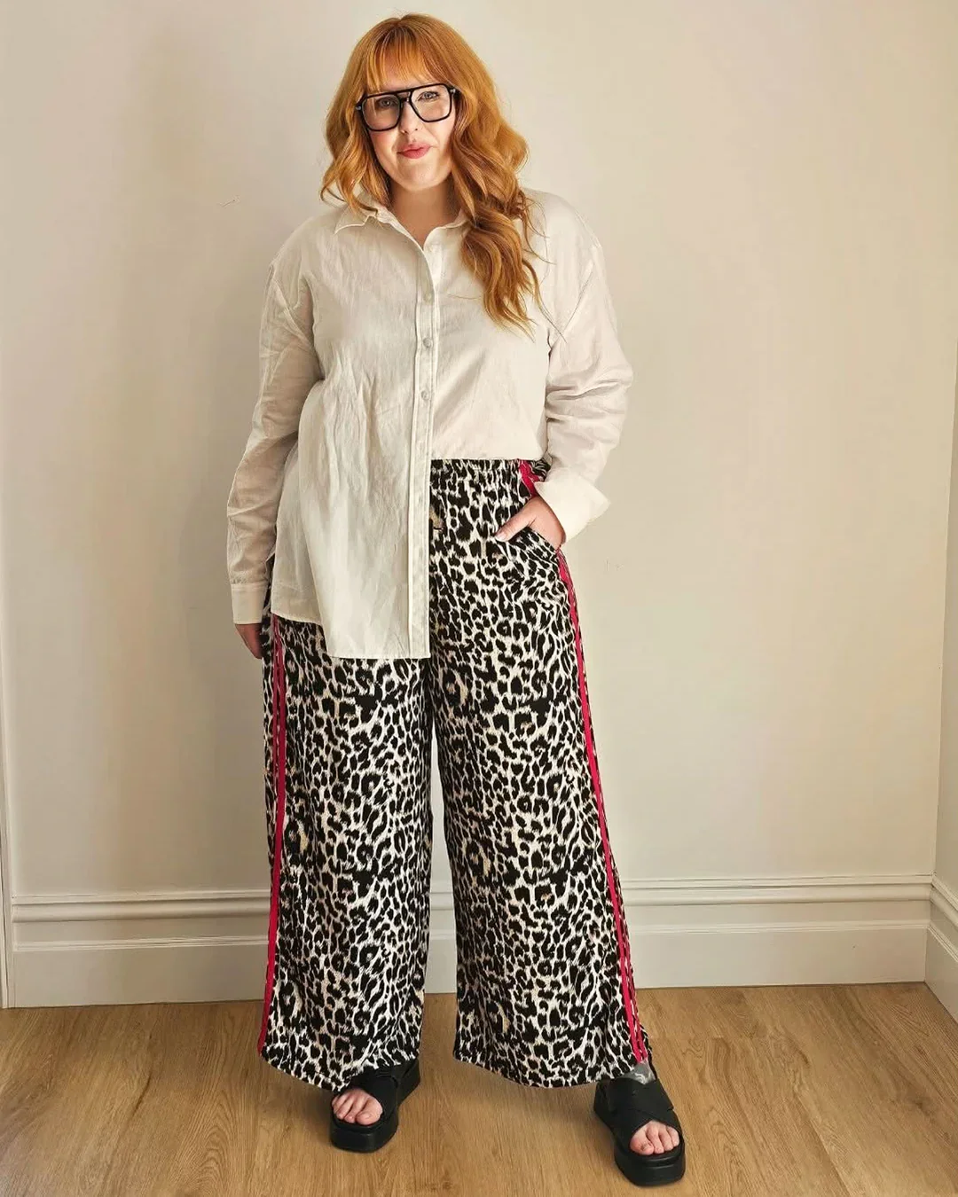 Elio Pant in Leopard Print - Image 3