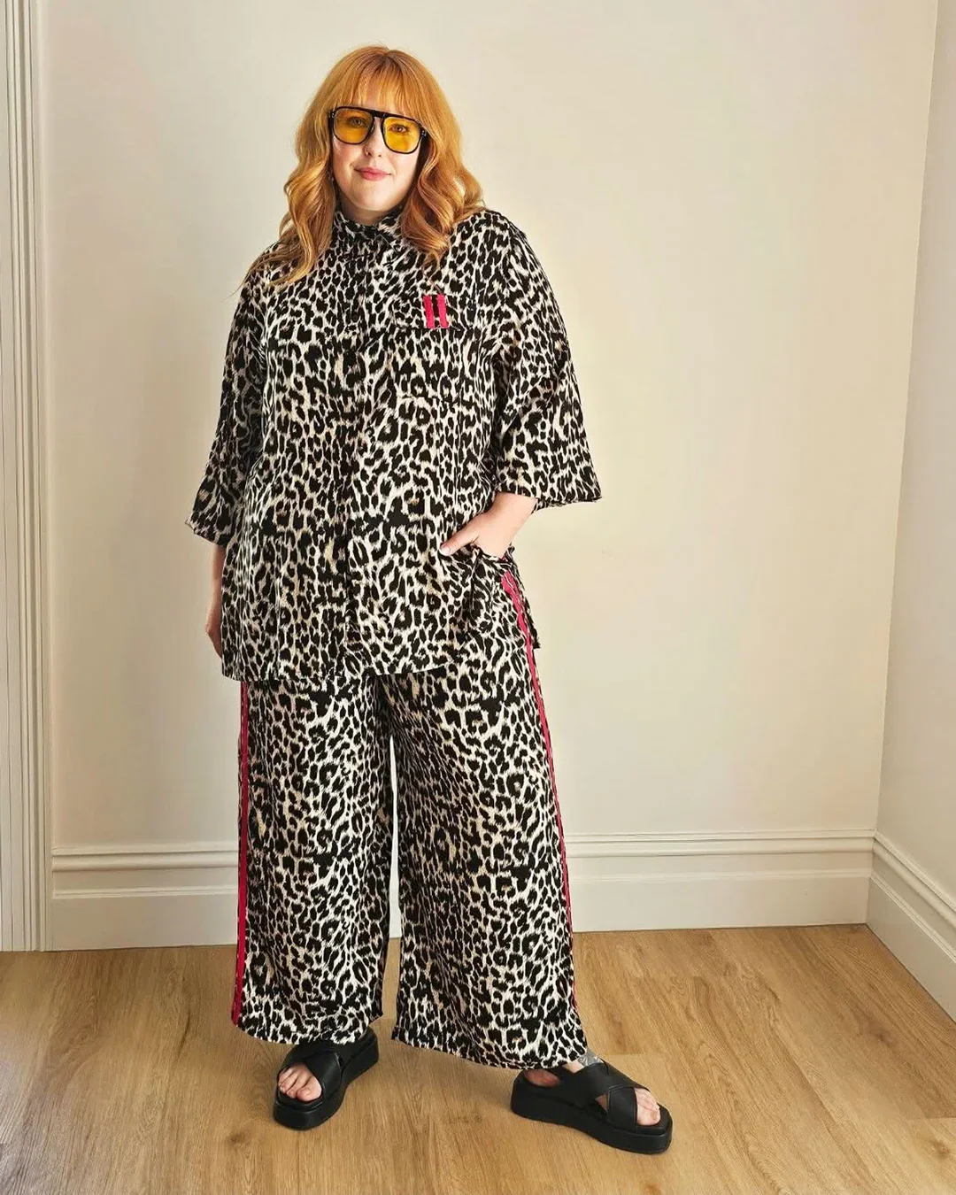 Elio Pant in Leopard Print - Image 5