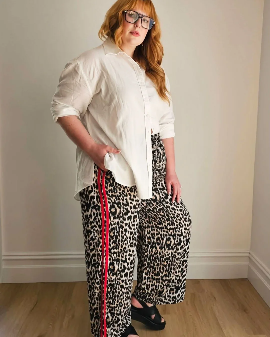 Elio Pant in Leopard Print - Image 6