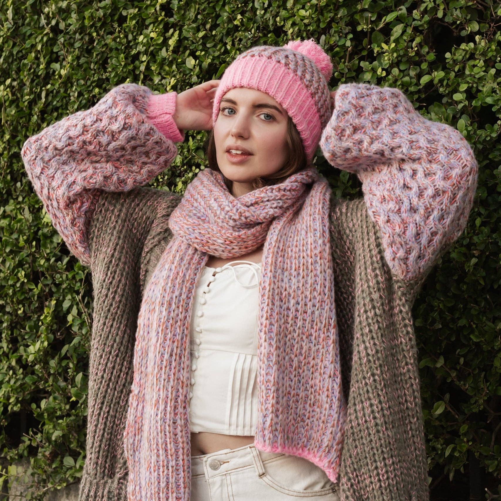 Florence Twist Oversized Knitted Scarf - Pink - Image 3