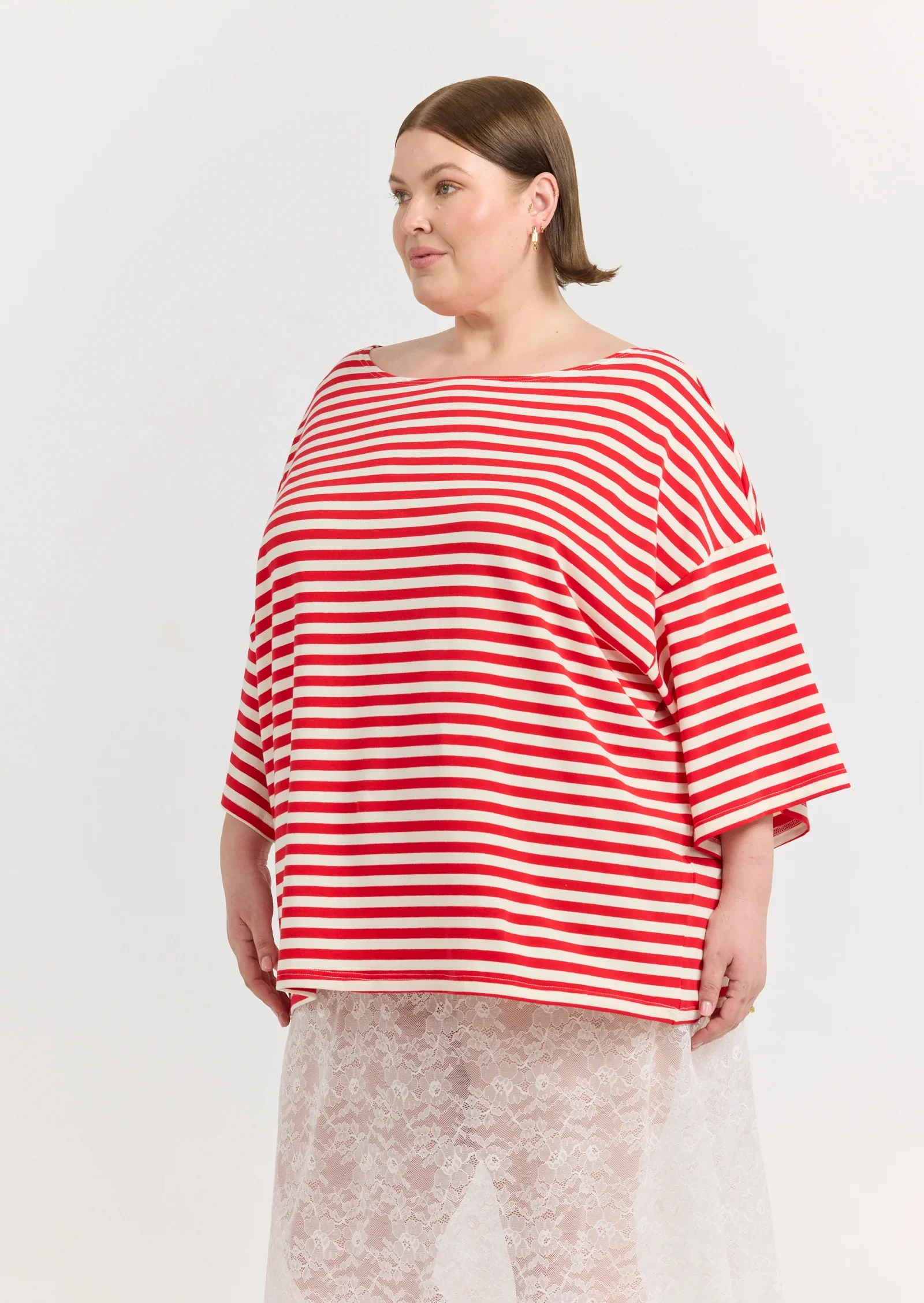 Freya Boat Neck in Red stripes - Image 5