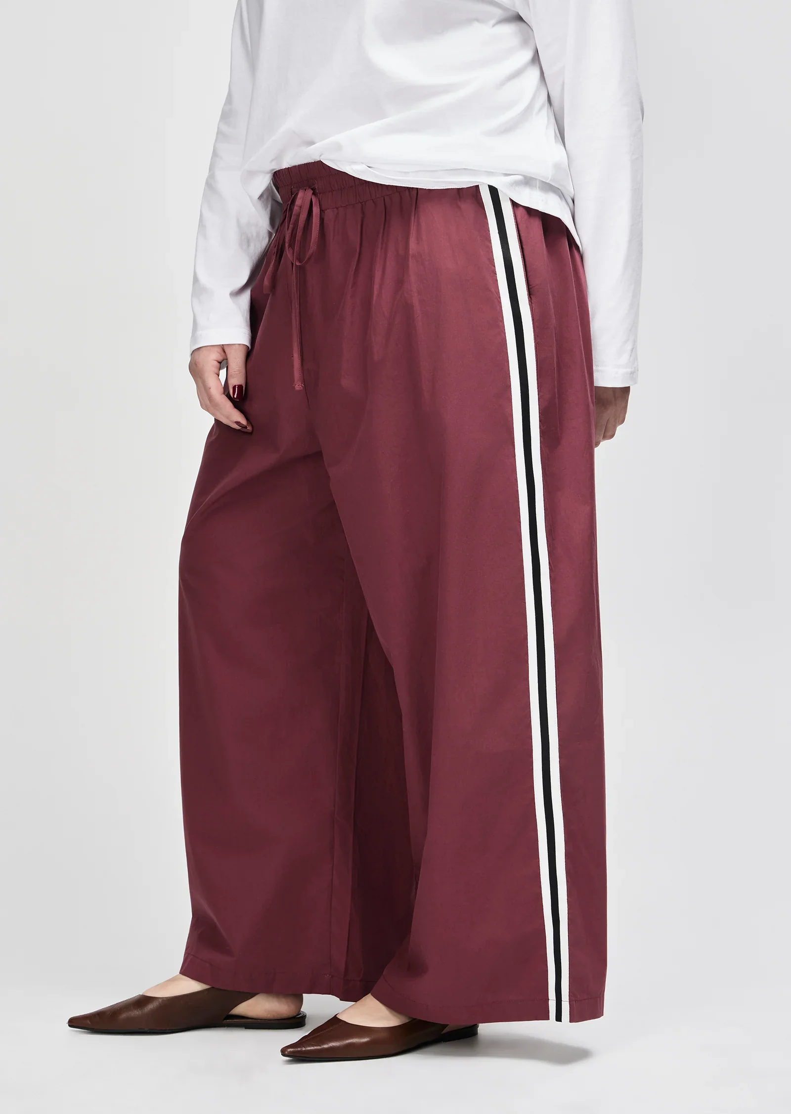 Harlow Pant in Burgundy - Image 3