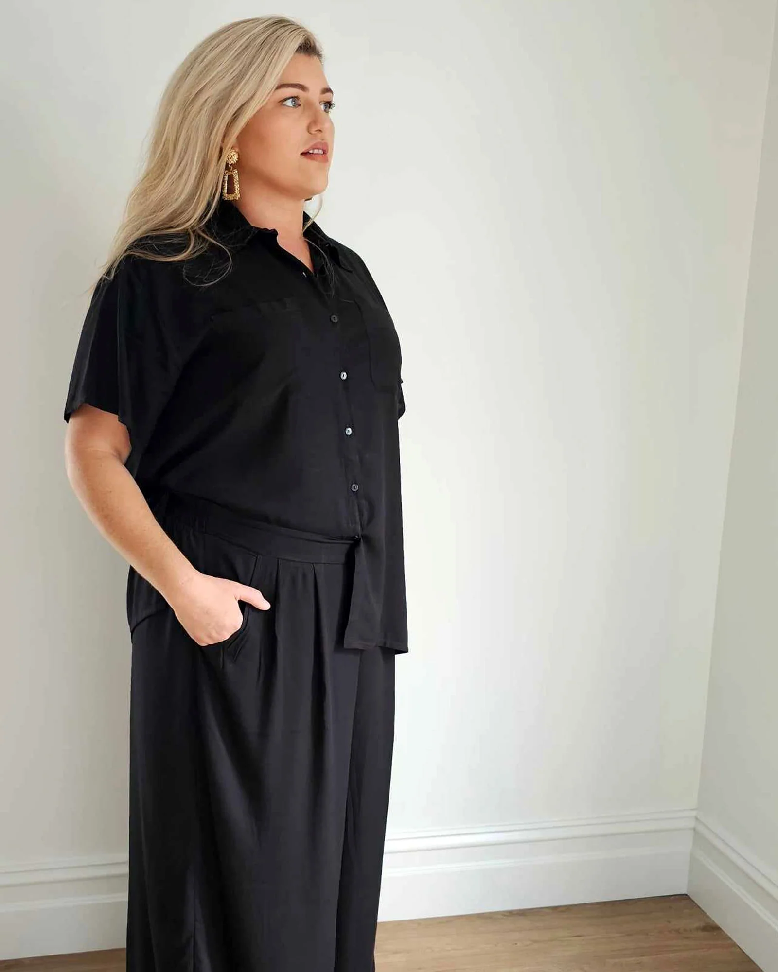 Harvest Shirt in Black - Image 6