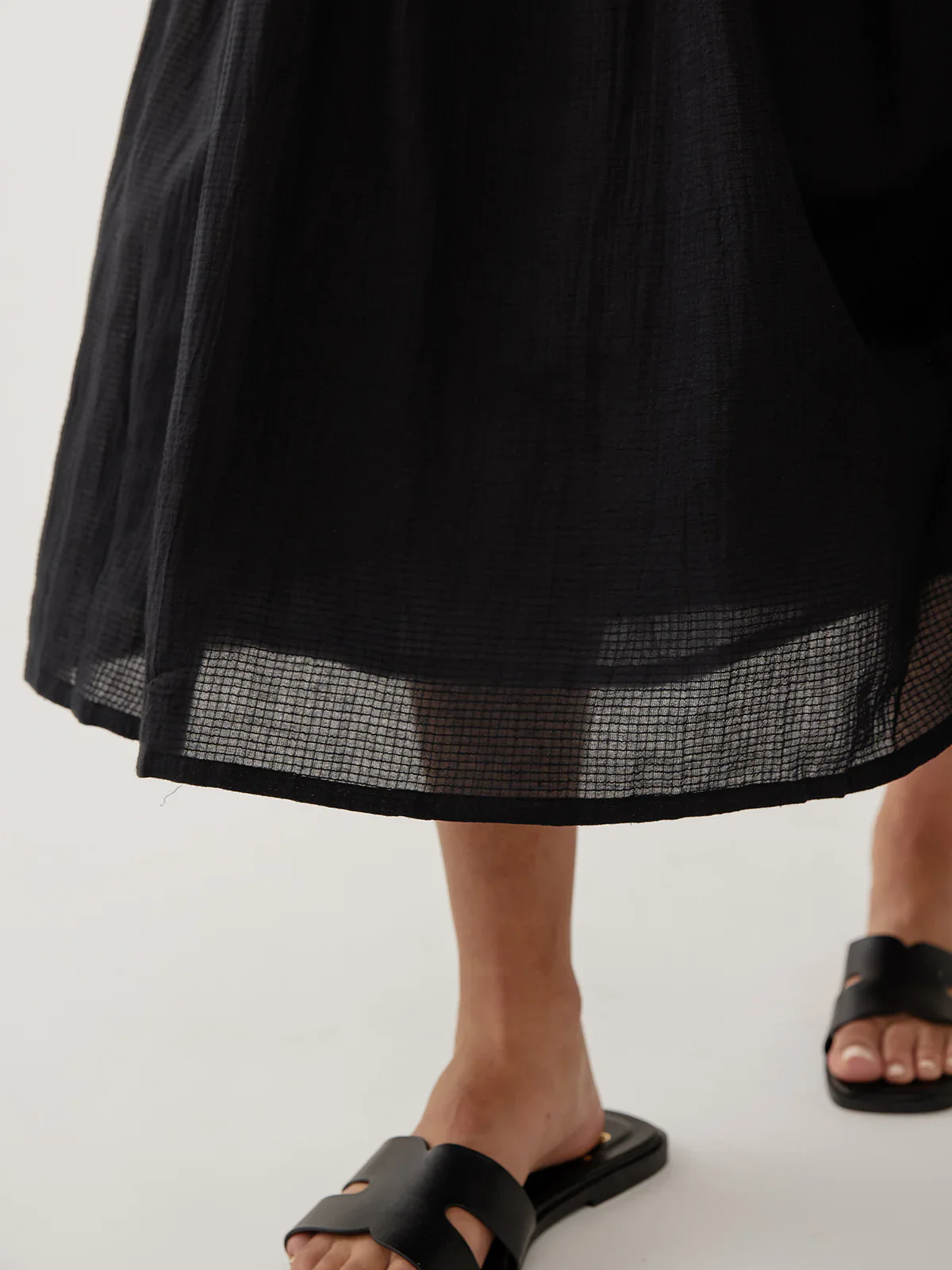 Lily V-Neck Sleeveless Dress - Black - Image 3