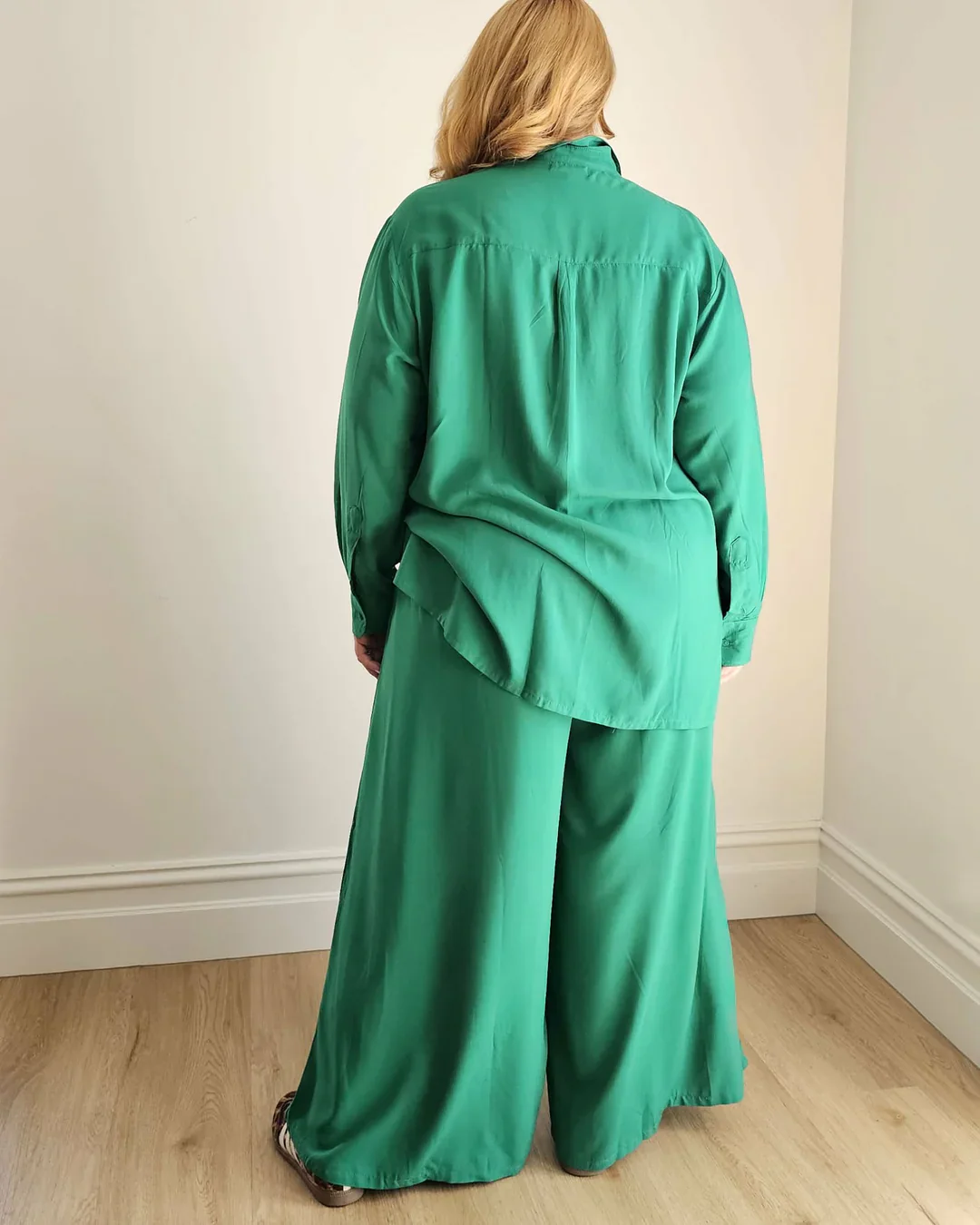 Ludo Shirt in Kelly Green - Image 4