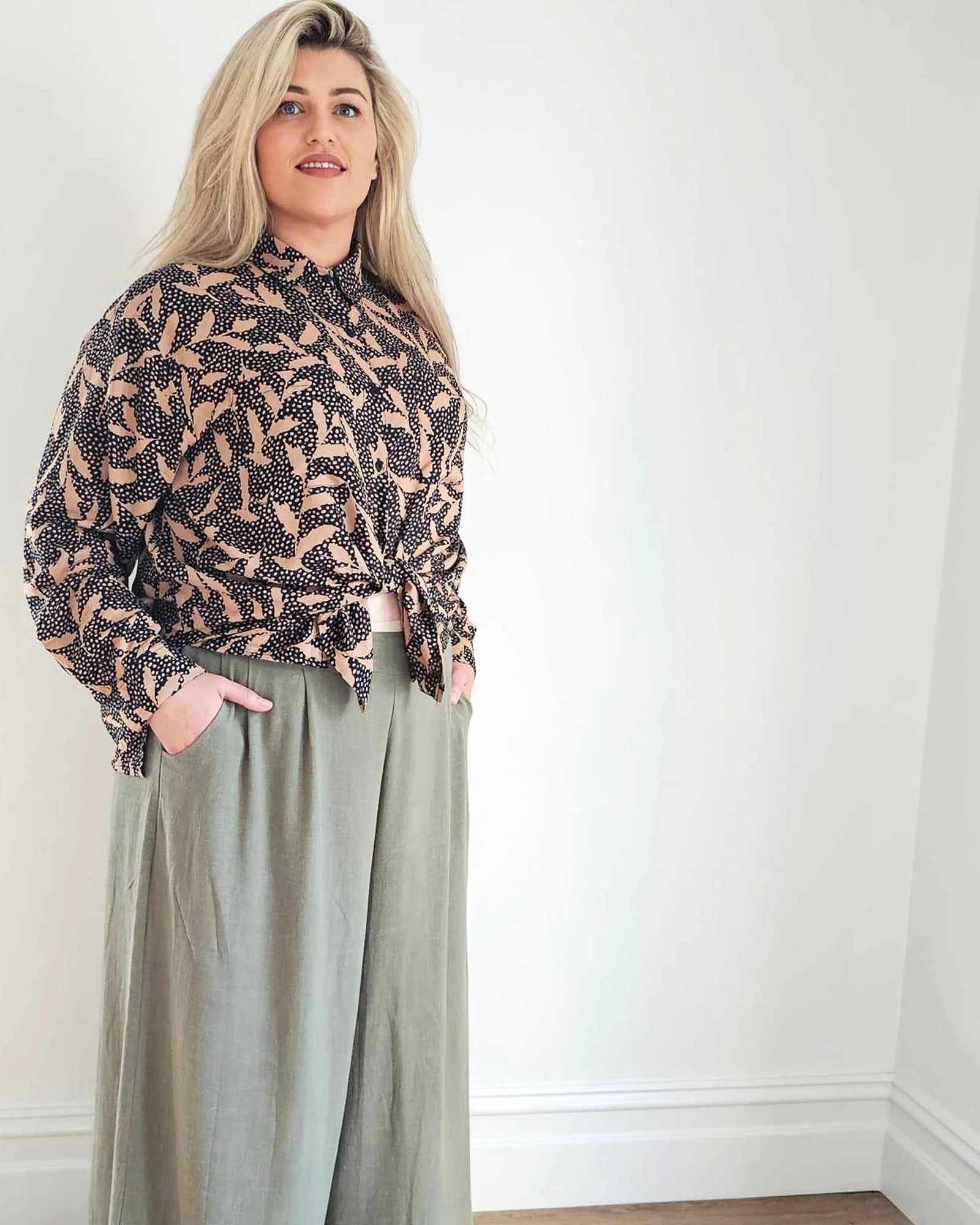 Nina Shirt in Leaf Multi - Image 19
