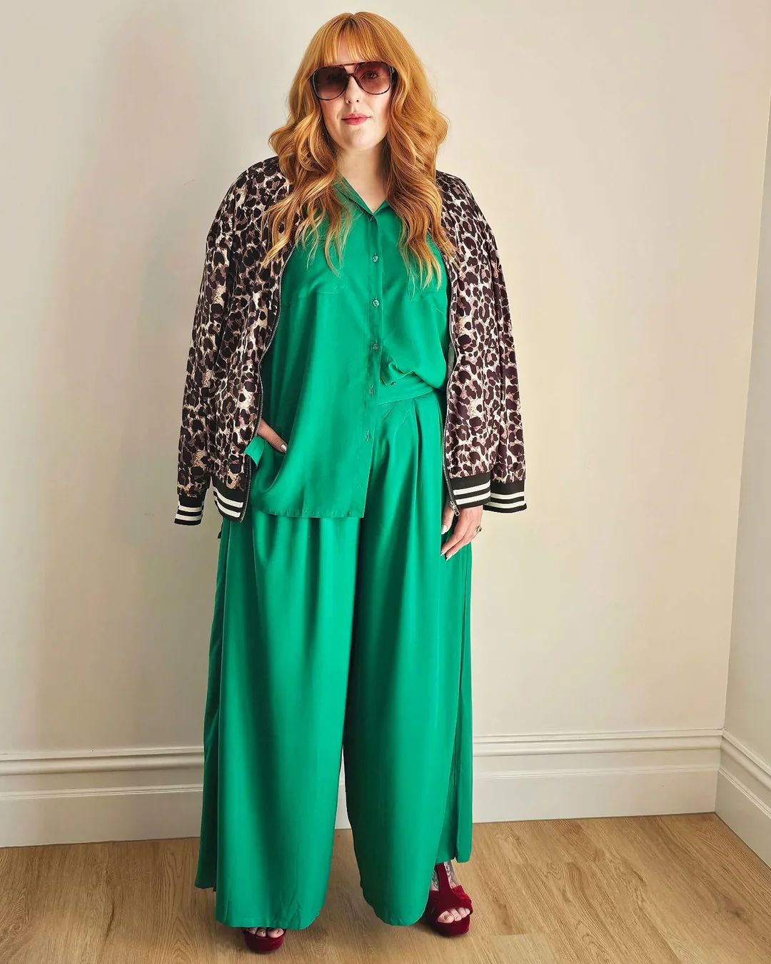 Palazzo Wide Leg Pants in Kelly Green - Image 3