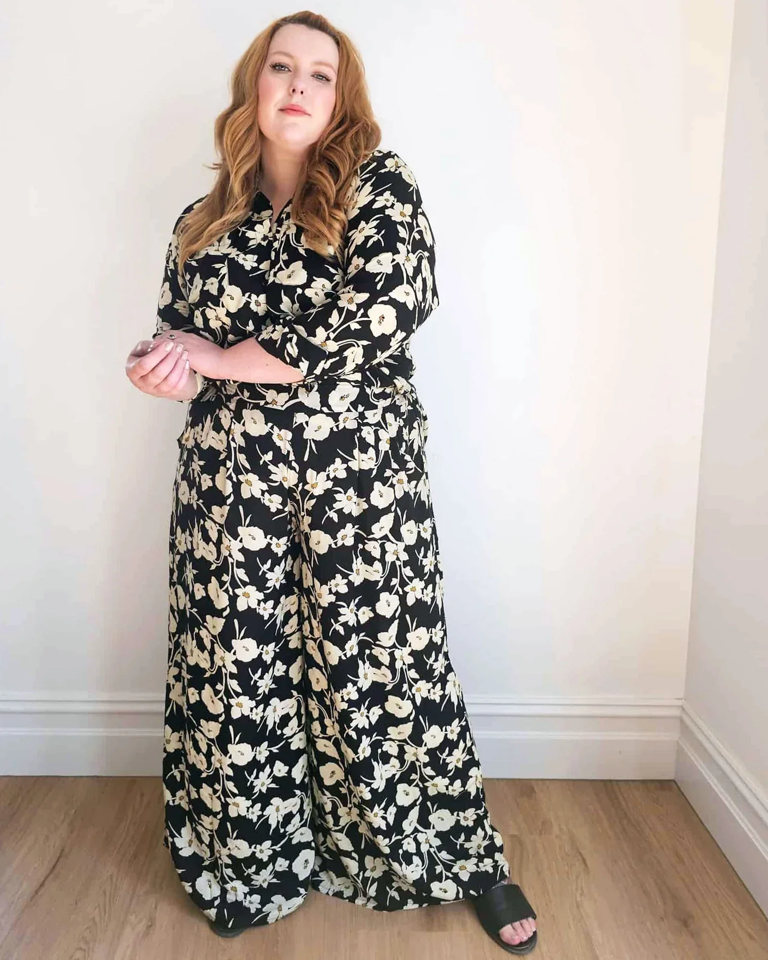 Palazzo Wide Leg Pants in Mono Floral - Image 6